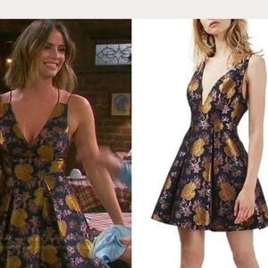 TOP SHOP | Jacquard Floral V-Neck Dress